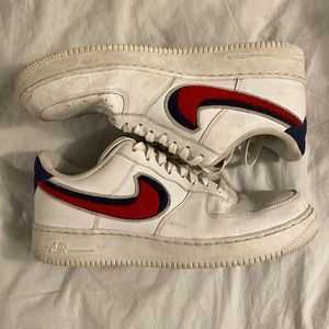 Air Force 1 07 LV8 'Chenille Swoosh’